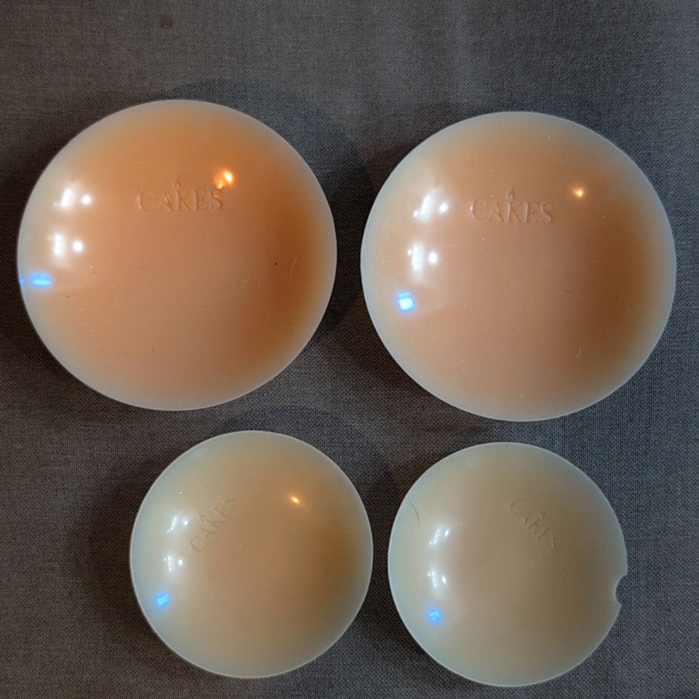 CAKE BODY Gently Used DDD+ honey color